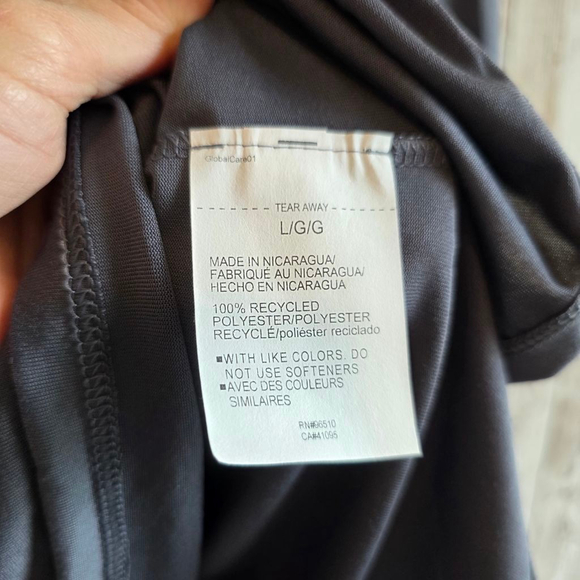 Women's Under Armour Gray Long Sleeve Active Tee L - Picture 6 of 7